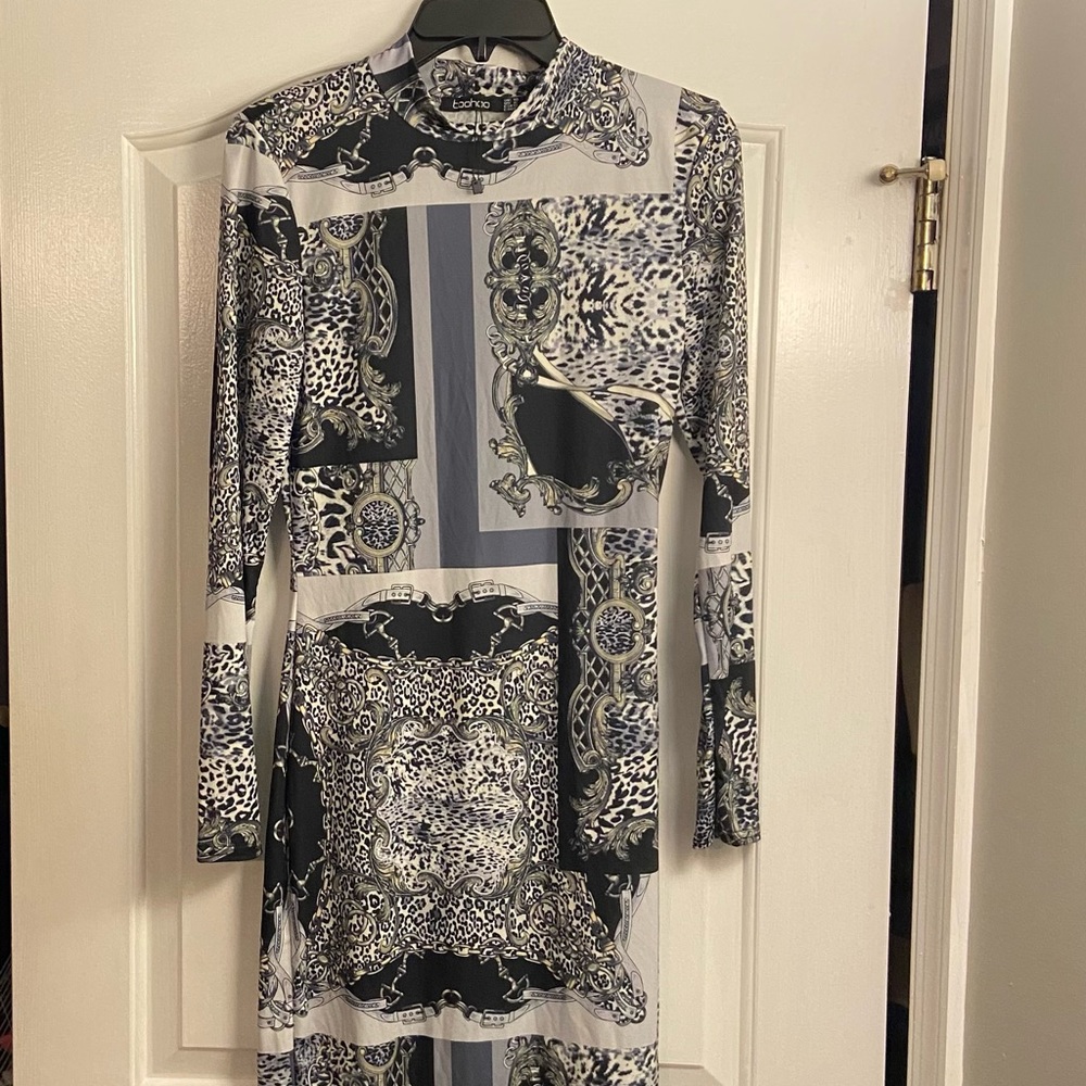 Boohoo Bodycon Midi Dress (size 10)